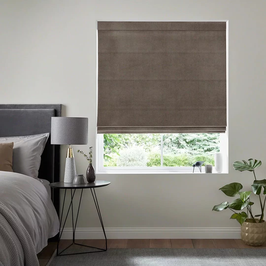 Blackout Roman blinds 