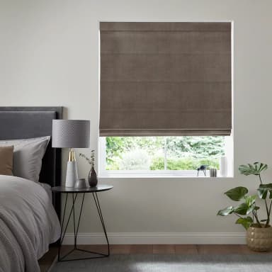 Blackout Roman blinds 